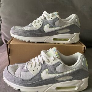 Nike Gray and White Sneakers